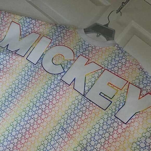 Disney Spirit Jersey Shirt Mickey Pride Rainbow WOMEN'S WOMAN'S Size Small - Picture 9 of 11